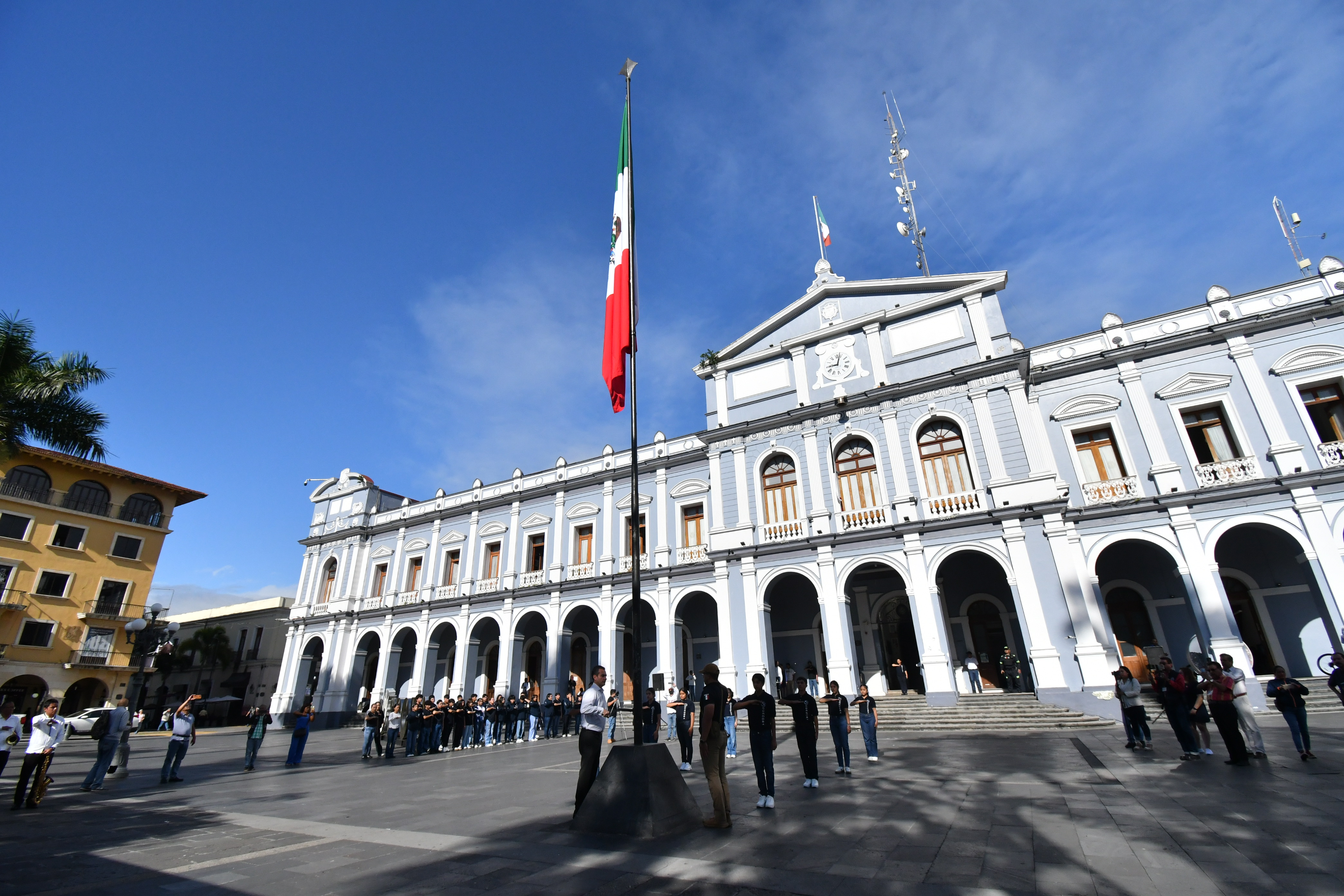 Conmemoran en acto cívico el 152 aniversario del natalicio de Francisco I. Madero